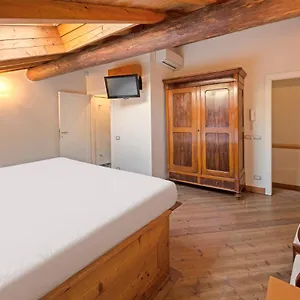 2* Pensjonat Centre And