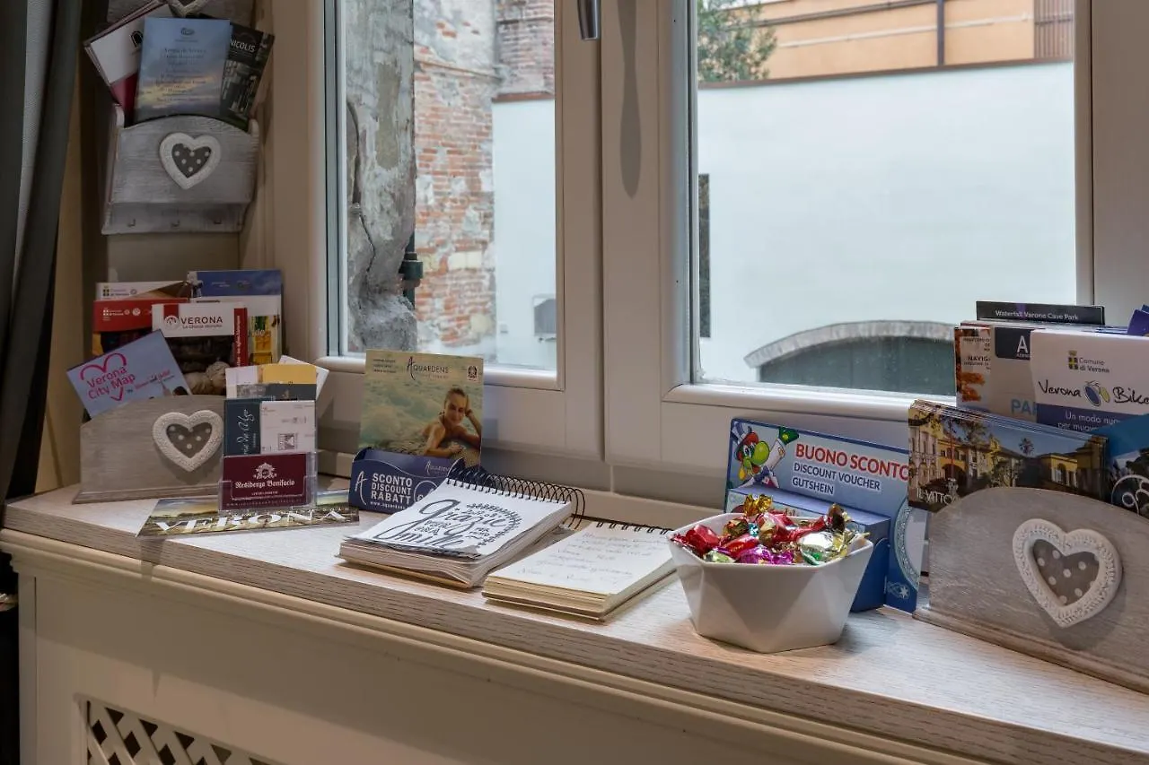 Residenza Bonifacio - Adults Only Hotel Verona Guest house